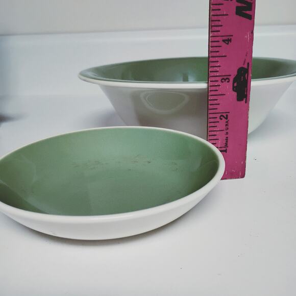 💚 Set of 2 Vintage Sage Green Bowls (8.5" & 5.5") | MCM USA Mismatched🥄 - Picture 6 of 14